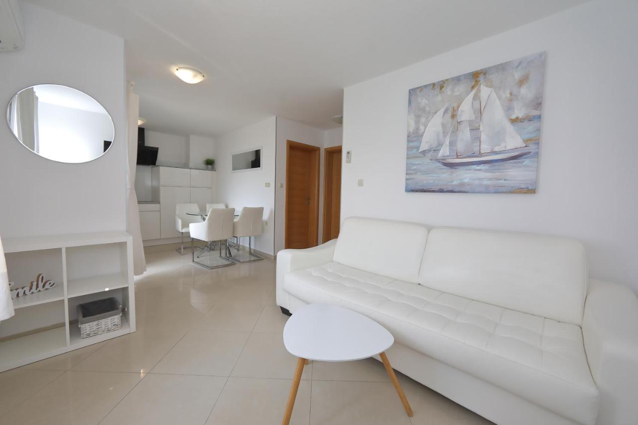 Apartments Nina Бибинье Экстерьер фото